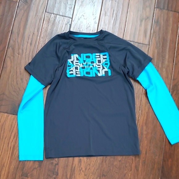 Under Armour Grey Shirt with Teal Blue Waffle Patterned Sleeves size Y-Large - Picture 1 of 6
